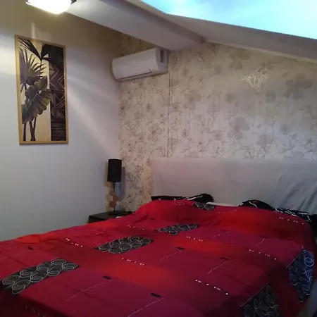 Apartment Deribasovskaya Odesa